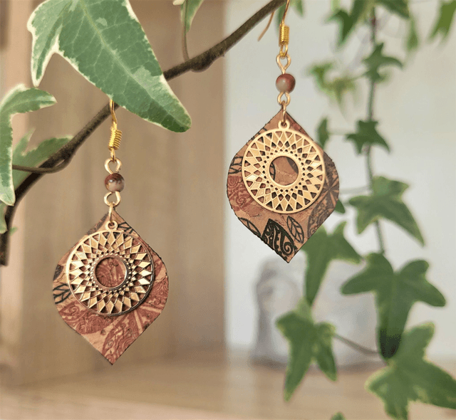 Boucles d'oreilles en liège et jaspe mokaïte ༄