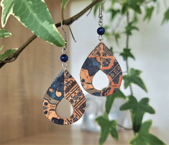 Boucles d'oreilles en liège et lapis lazuli ༄