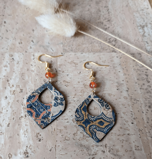 Boucles d'oreilles en liège et cornaline ༄