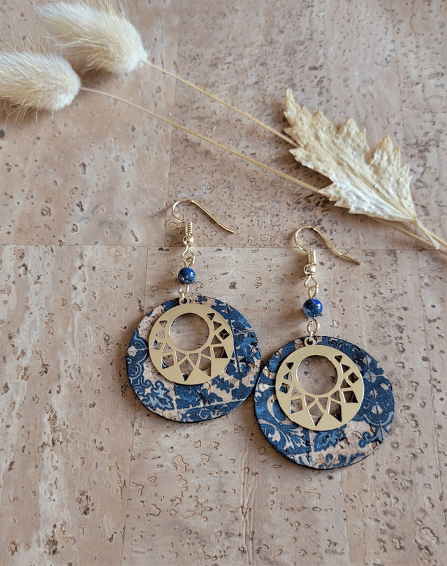 Boucles d'oreilles en liège et lapis lazuli ༄